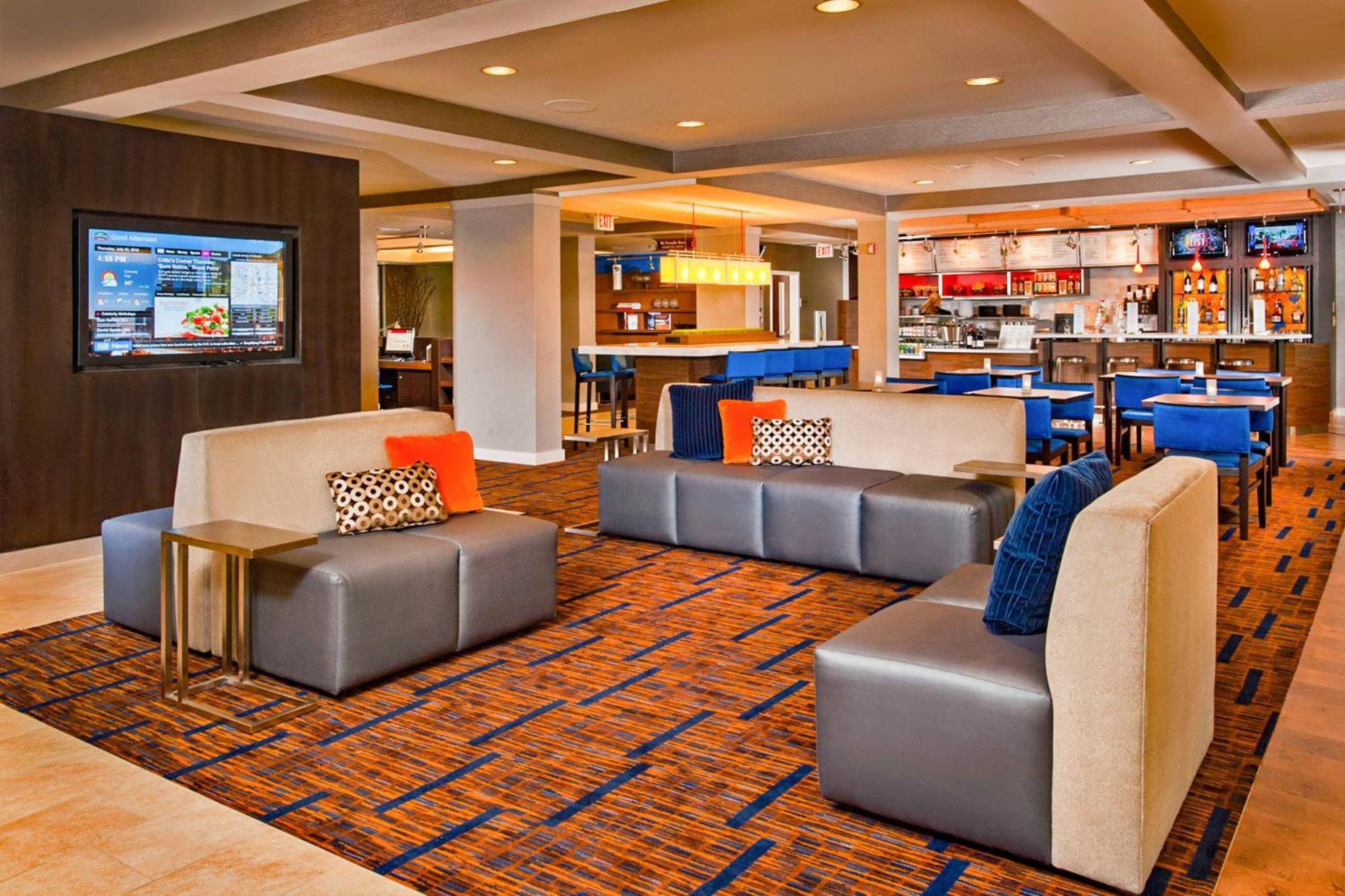 Hotel Courtyard By Marriott Frederick Exteriér fotografie