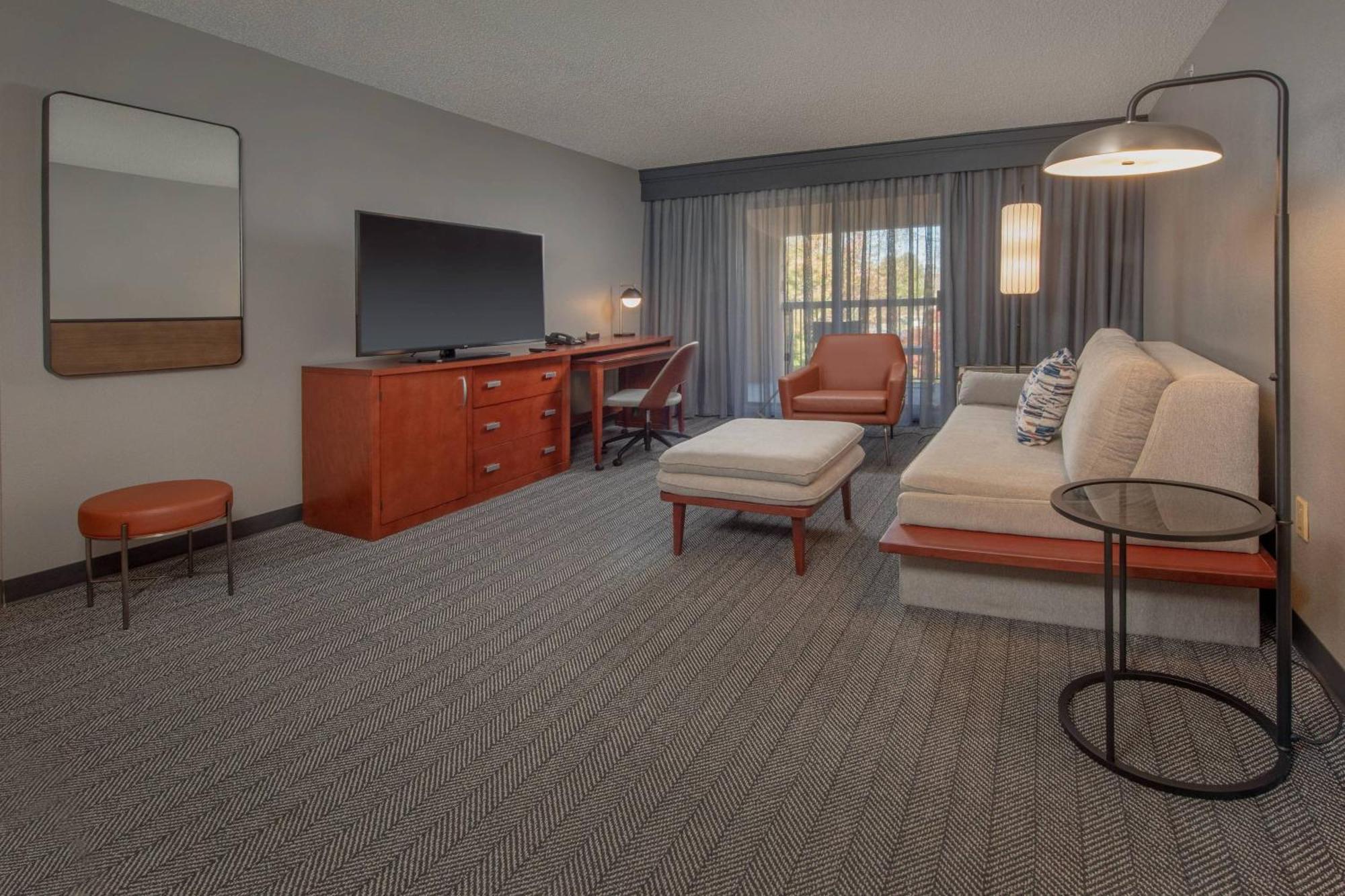 Hotel Courtyard By Marriott Frederick Exteriér fotografie
