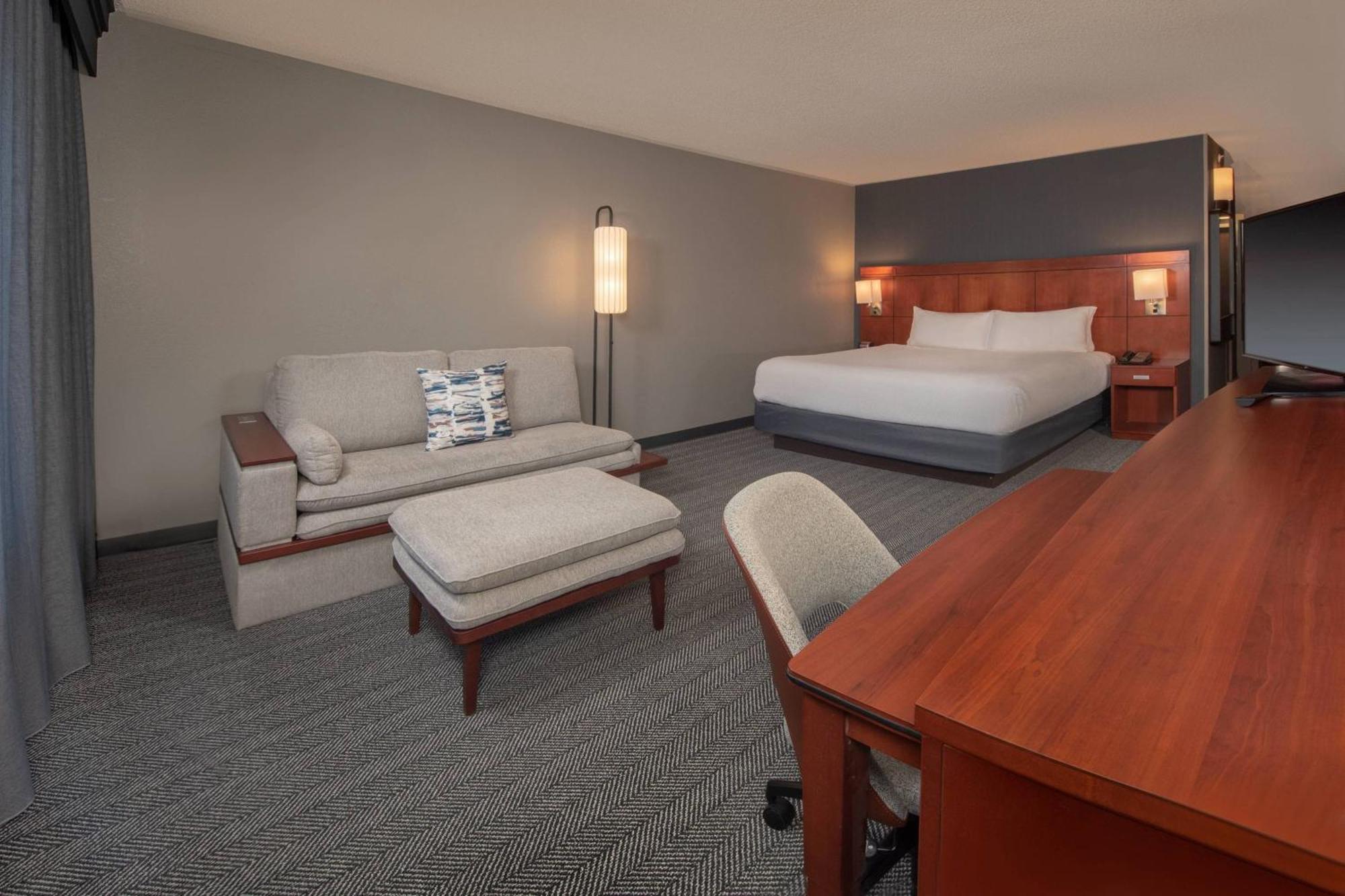 Hotel Courtyard By Marriott Frederick Exteriér fotografie