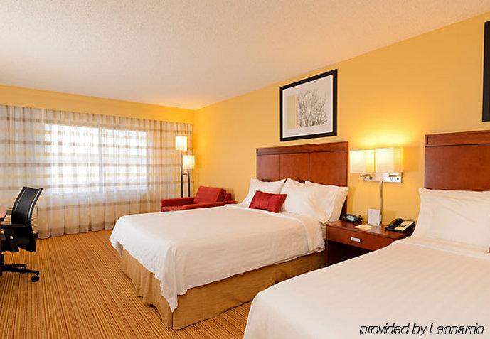 Hotel Courtyard By Marriott Frederick Pokoj fotografie